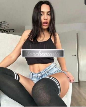 Girl Strepitosa Modella  Lucca