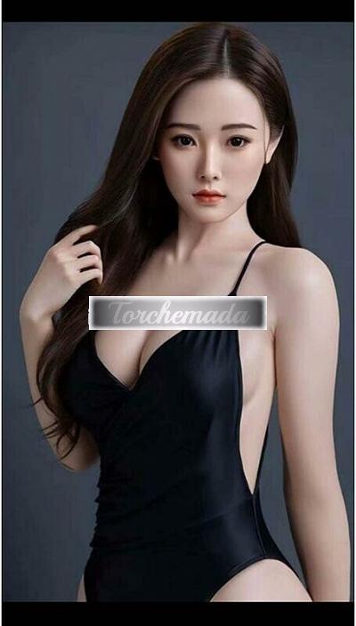 Girl Felina Bambola  Bergamo