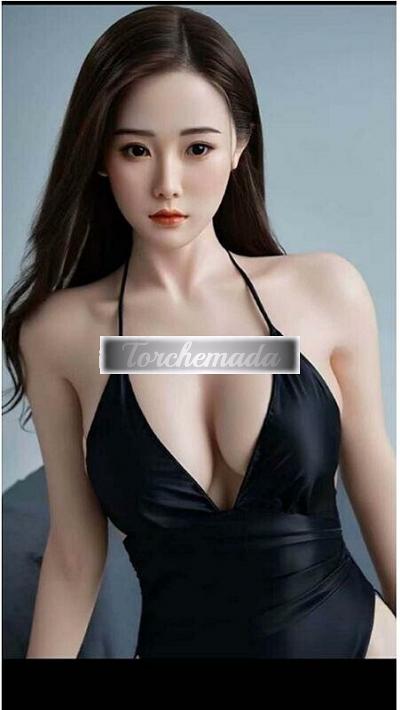 Girl Felina Bambola  Bergamo