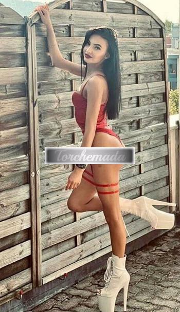 Girl Non accetto stranieri  Brindisi