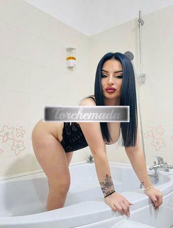 Girl Spettacolare Ragazza  Brindisi