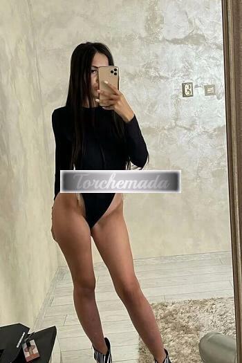 Girl Felina Esibizionista  Asti
