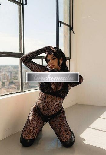 Girl Vogliosa Bambola  Lucca