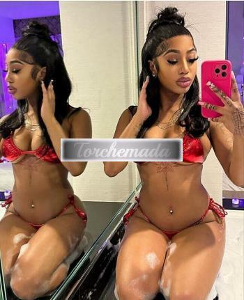 Girl Strepitosa Sirena  Brindisi