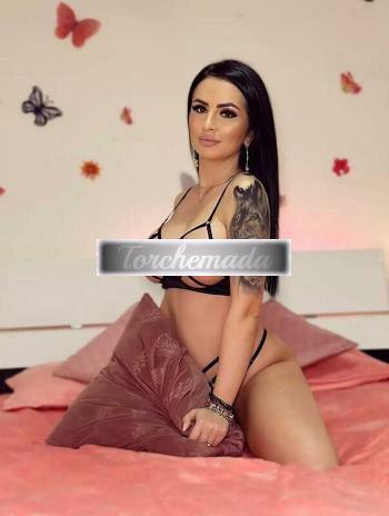 Girl Felina Esibizionista  Varese