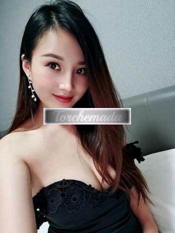 Girl Golosa dalla Corea  Latina