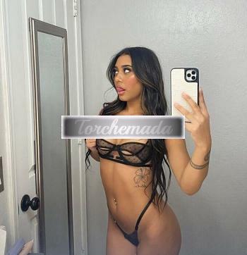 Girl Strepitosa Coinvolgente  Latina