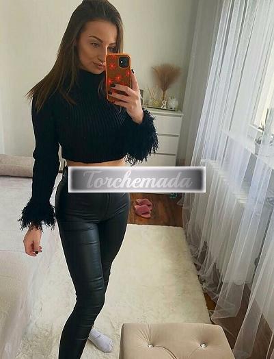 Girl Trasgressiva Attrice  Bologna