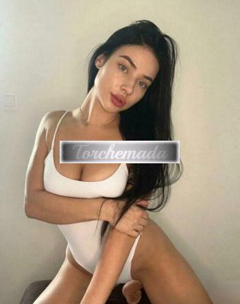 Girl Felina Modella  Lucca