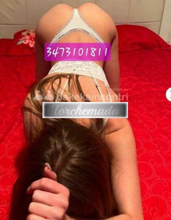 Girl Strepitosa Femmina  Rimini