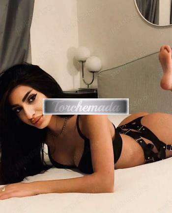 Girl Spettacolare Ragazza  Brindisi