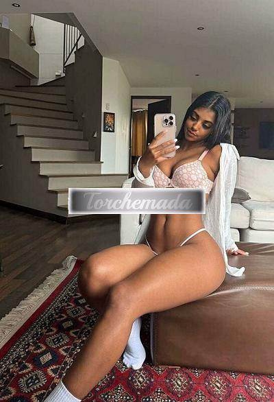 Girl Esplosiva Modella  Cuneo