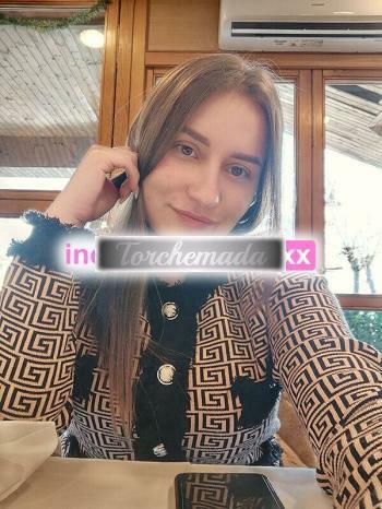 Girl Felina Ragazza  Potenza