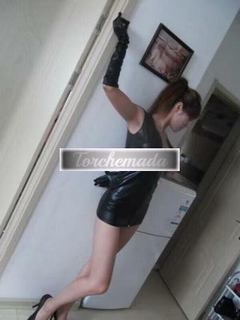 Girl Felina Coinvolgente  Como