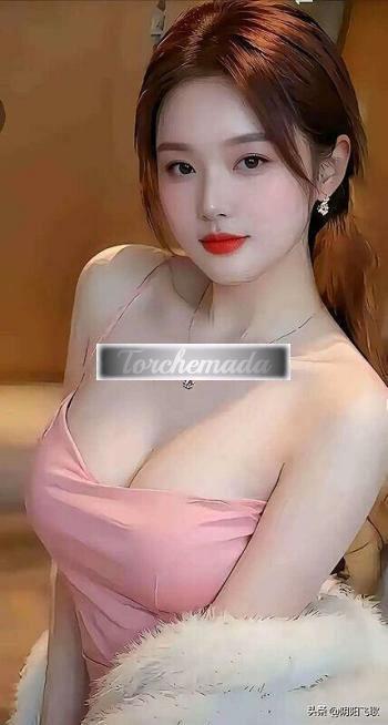 Girl Strepitosa Ragazza  Pavia