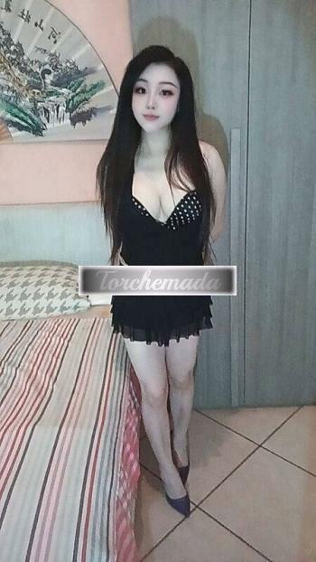 Girl Lingua di Fuoco  Lecco