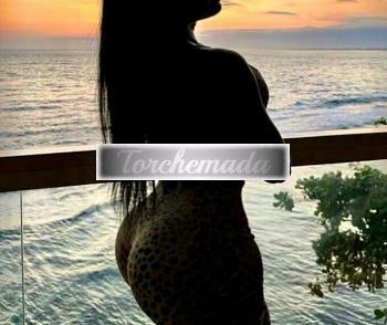 Girl Bella con forme generose  Prato