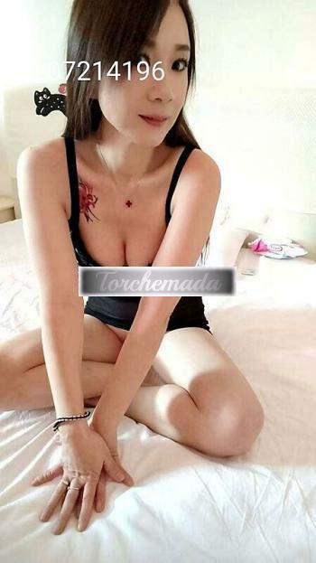Girl Luna  Pavia