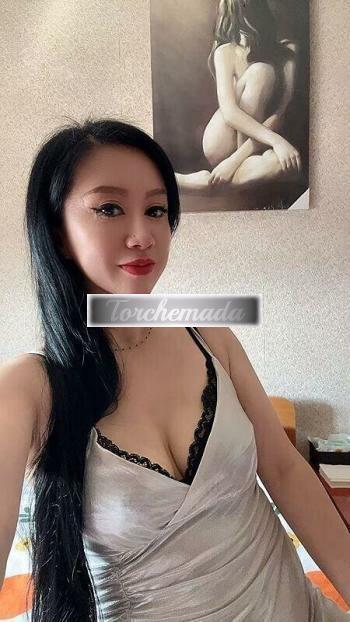 Girl Asia  Cuneo