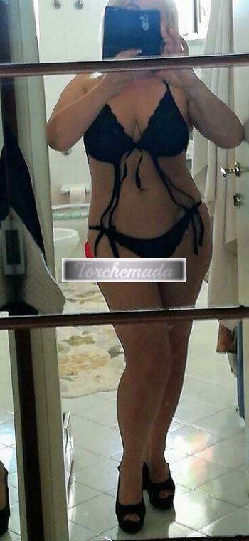 Girl Gustosa femmina  Siracusa