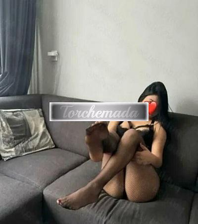 Girl Felina Modella  Napoli