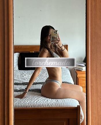 Girl Trasgressiva Esibizionista  Brindisi