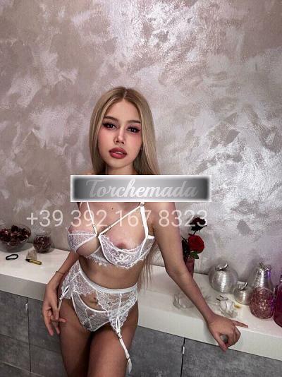 Girl Discreta thailandese  Verona