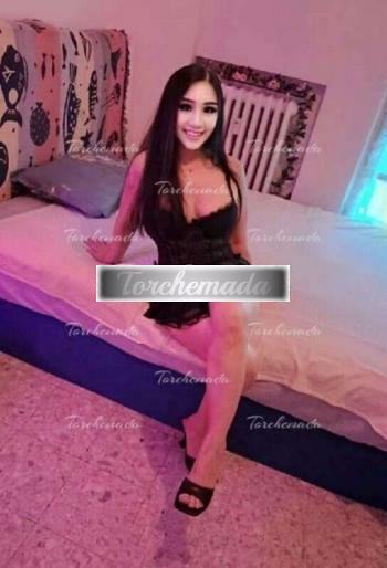 Girl Strepitosa Femmina  Bari