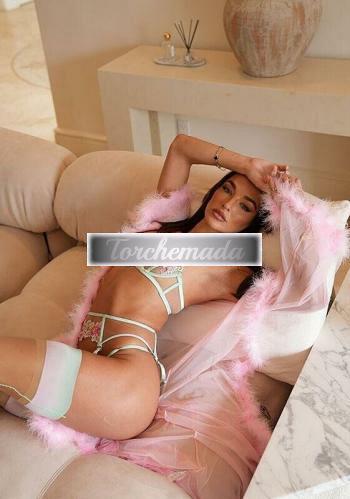 Girl Strepitosa Esibizionista  Brindisi