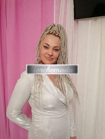 Girl Spettacolare Esibizionista  L'Aquila