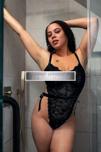 Girl Bellissima Graziosa  Brindisi