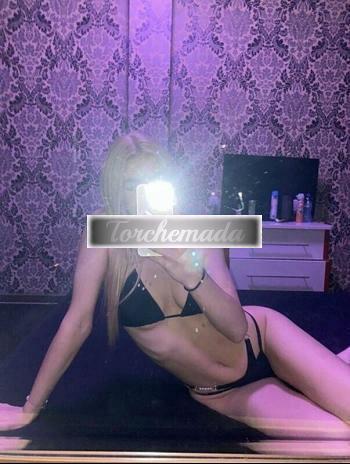 Girl Esplosiva Femmina  Como