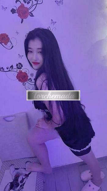 Girl Golosa dalla Corea  Latina