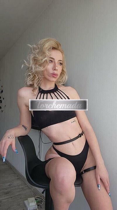 Girl Felina Coinvolgente  Bergamo