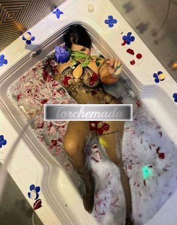 Girl Strepitosa Maestra  Lecce