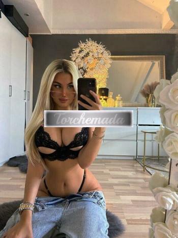 Girl Sexy Esibizionista  Sondrio