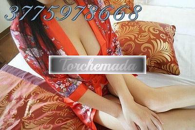 Girl Cinesina porcellina  Venezia