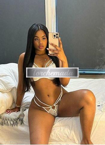 Girl Bellissima Bambola  Brindisi