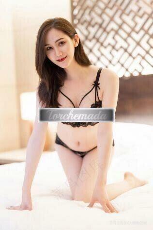 Girl Felina Sirena  Varese