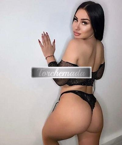 Girl Camelia  Bologna