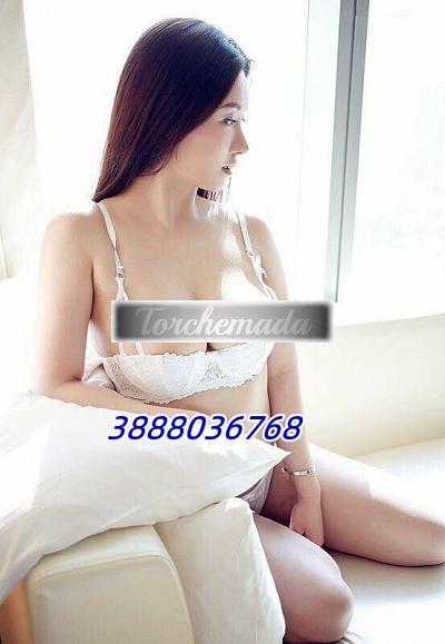 Girl Eva Orientale Obbediente  Udine