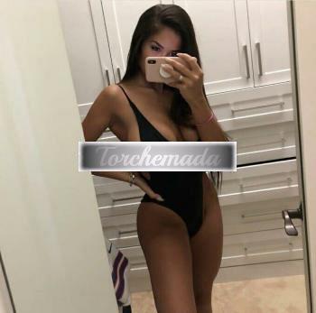 Girl Strepitosa Esibizionista  Latina