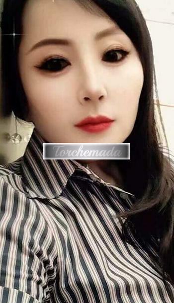 Girl Strepitosa Femmina  Bari