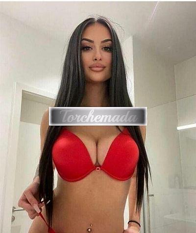 Girl Pronta a tutto  La Spezia