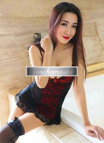 Girl Golosa dalla Corea  Latina