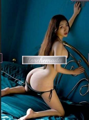 Girl Strepitosa orientale  Varese