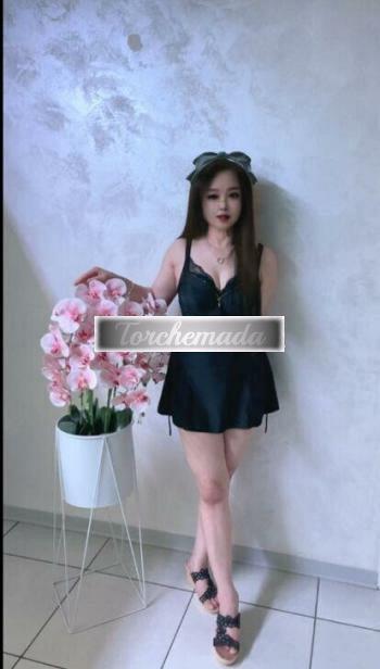 Girl Asia  Cuneo