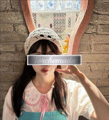 Girl Zoccolette orientali  Aosta