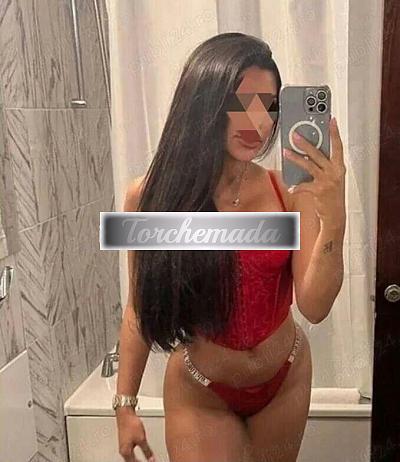 Girl Spettacolare Esibizionista  Brindisi