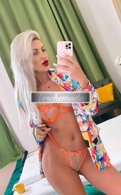 Girl Strepitosa Bambola  Pescara